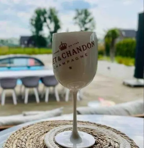 Apartamento With Private Pool & Jacuzzi